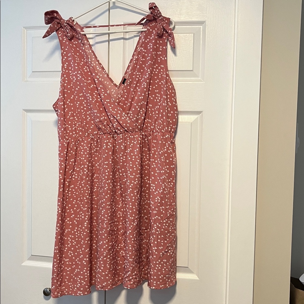 SHEIN Pink Heart Patterned V-Neck Dress